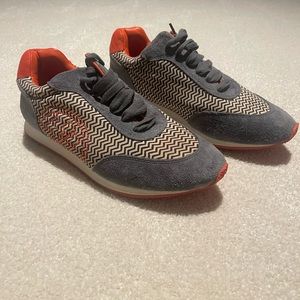Tory Burch never worn sneakers. Size 9.5